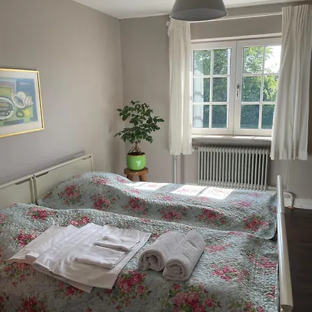 فندق مبيت وإفطار Huset I